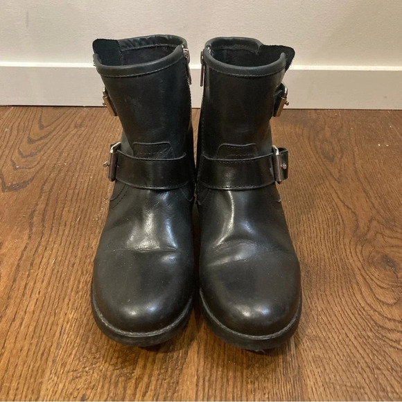 STEVE  MADDEN Sz 7 Moto Style Zipper Buckle Booties - Picture 2 of 15